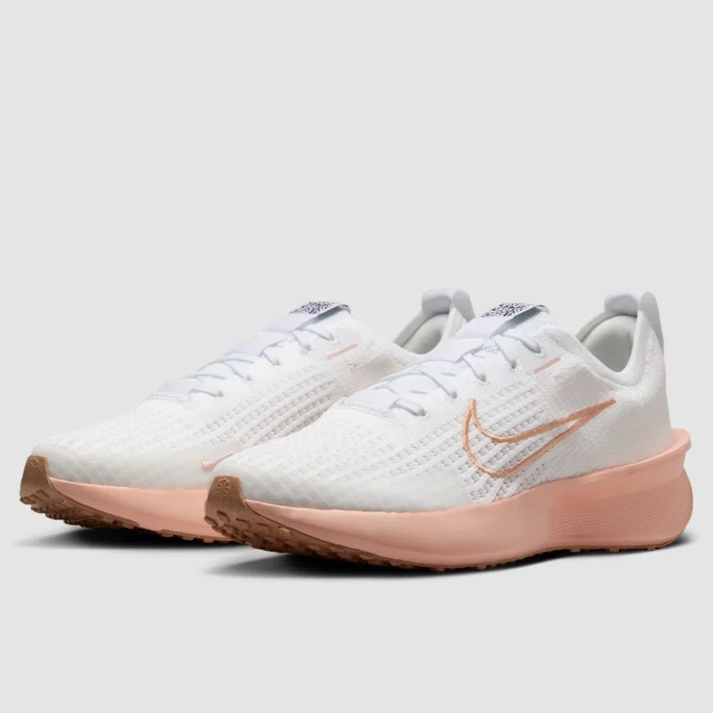 Nike Women's Interact Run Shoes - Picture 6 of 13